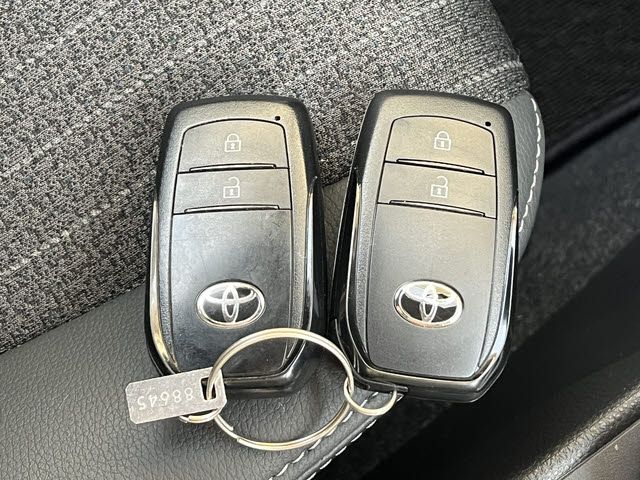 TOYOTA YARIS CROSS HYBRID 2023 Image 31