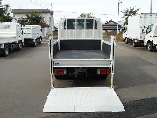 ISUZU ELF 2012 Image 31