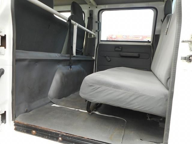 ISUZU ELF 2012 Image 31