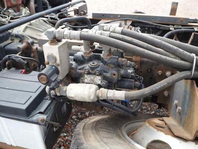 HINO DUTRO 2016 Image 31