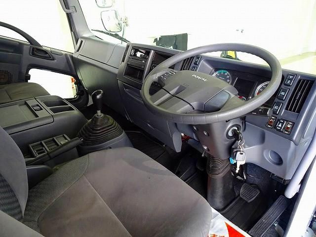 ISUZU FORWARD 2018 Image 31