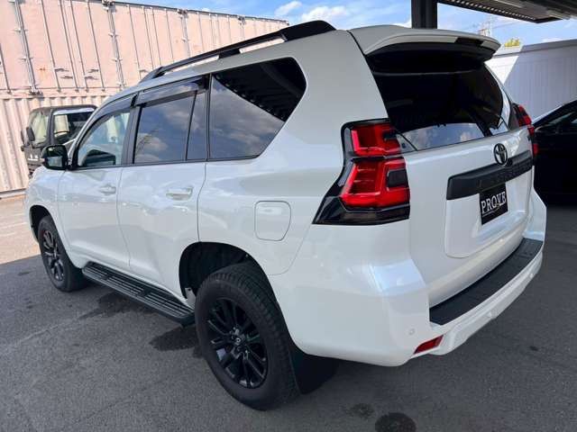 TOYOTA LANDCRUISER PRADO 2023 Image 31