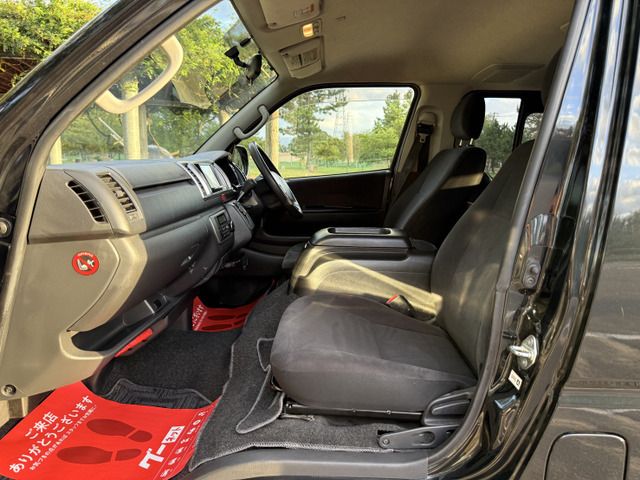 TOYOTA HIACE VAN 4WD 2015 Image 31