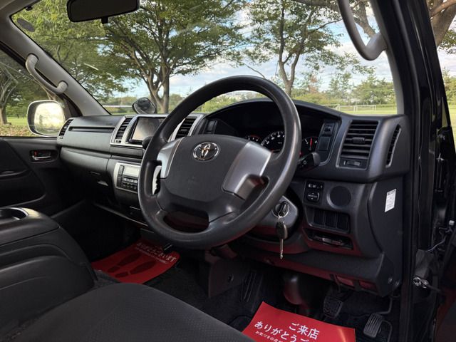 TOYOTA HIACE VAN 4WD 2015 Image 31