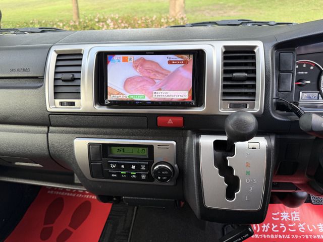 TOYOTA HIACE VAN 4WD 2015 Image 31