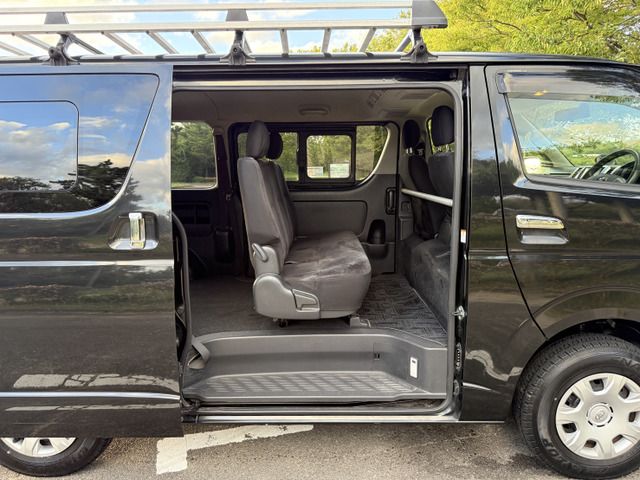 TOYOTA HIACE VAN 4WD 2015 Image 31