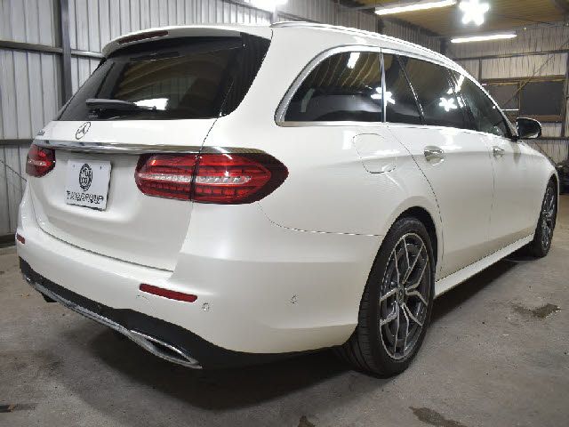 MERCEDES BENZ E CLAS 2021 Image 31