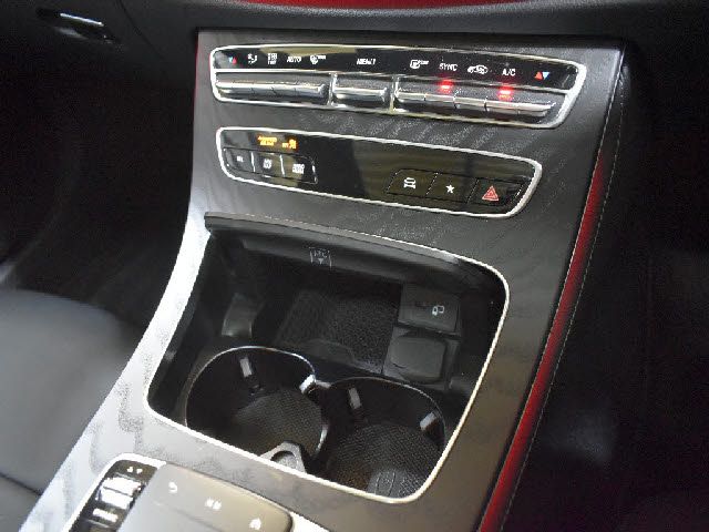 MERCEDES BENZ E CLAS 2021 Image 31