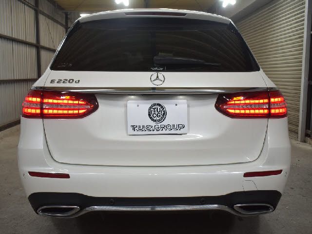 MERCEDES BENZ E CLAS 2021 Image 31