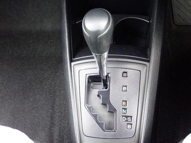 TOYOTA COROLLA AXIO 2017 Image 31