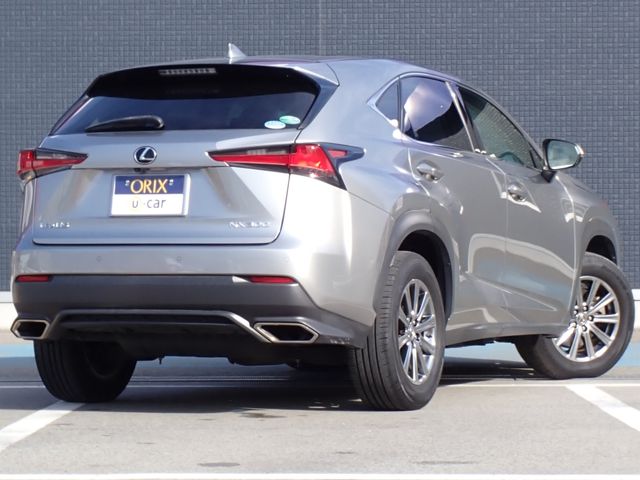 TOYOTA LEXUS NX300 2018 Image 31