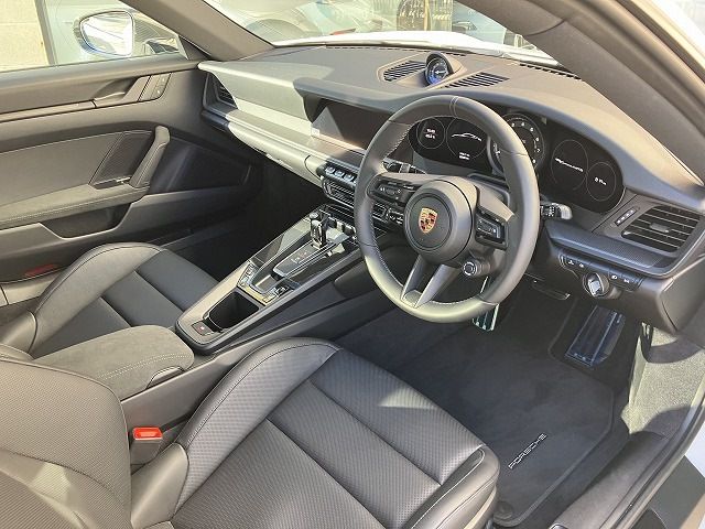 PORSCHE 911 2024 Image 31