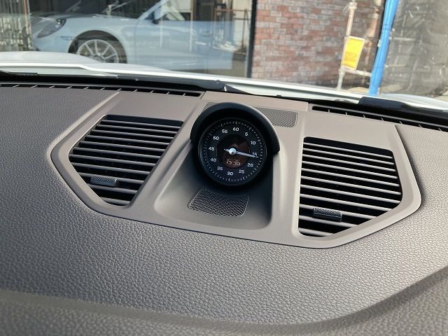 PORSCHE 911 2024 Image 31