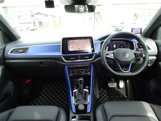 VOLKSWAGEN T-ROC 2024 Image 31