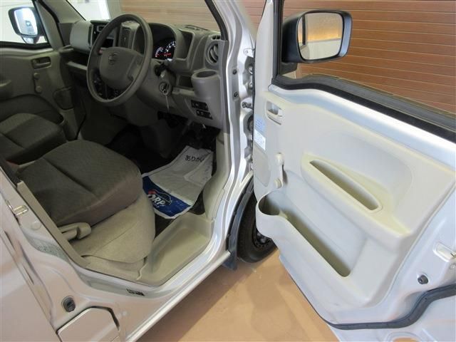 NISSAN NV100 CLIPPER 2021 Image 31