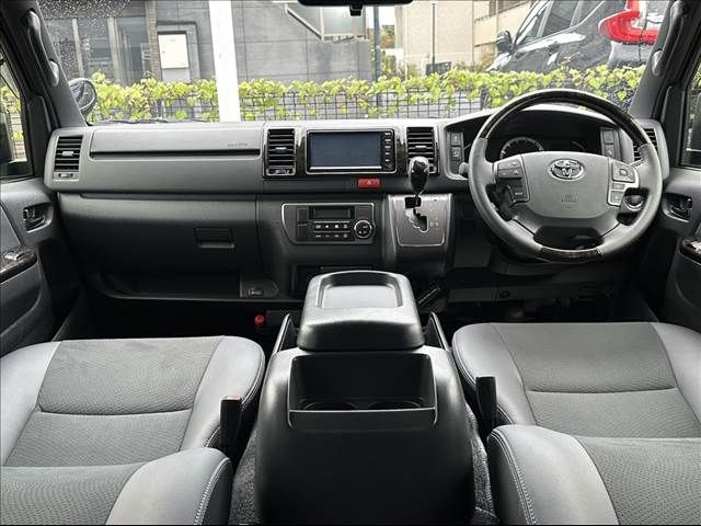 TOYOTA HIACE VAN 2WD 2024 Image 31