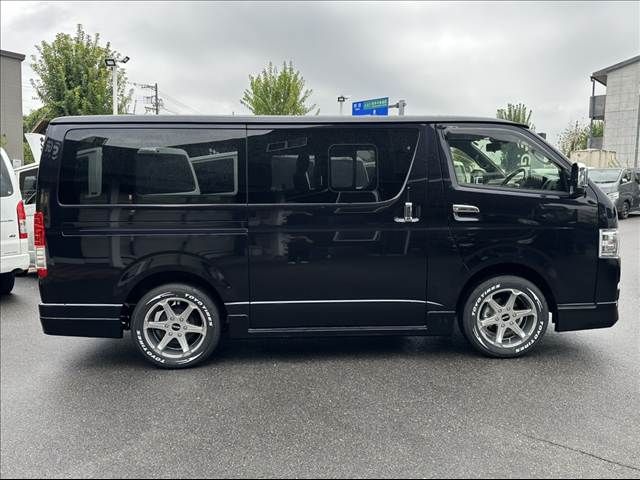 TOYOTA HIACE VAN 2WD 2024 Image 31