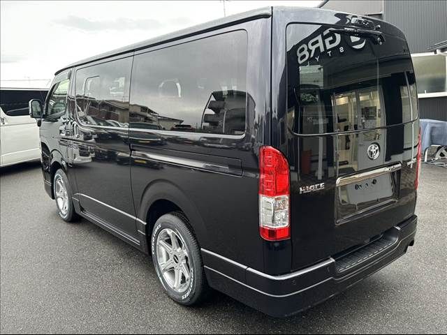 TOYOTA HIACE VAN 2WD 2024 Image 31