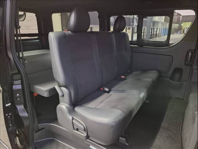 TOYOTA REGIUSACE VAN 4WD 2018 Image 31