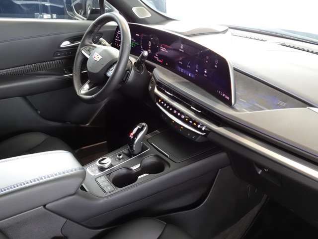 CADILLAC XT4 2025 Image 31