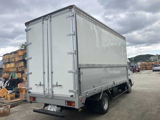 MITSUBISHI CANTER 2004 Image 31