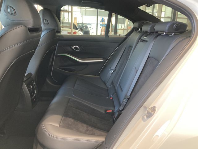 BMW 3SERIES SEDAN 2024 Image 31