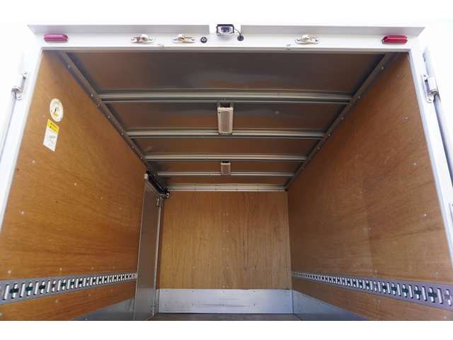 MITSUBISHI CANTER 2017 Image 31