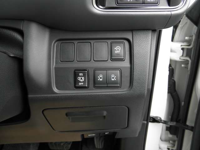 NISSAN SERENA  S-HYBRID 4WD 2020 Image 31