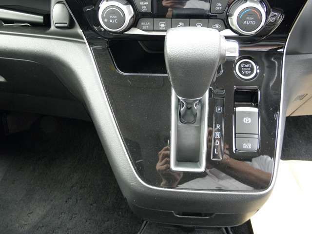 NISSAN SERENA  S-HYBRID 4WD 2020 Image 31