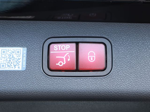 MERCEDES BENZ E CLAS 2025 Image 31