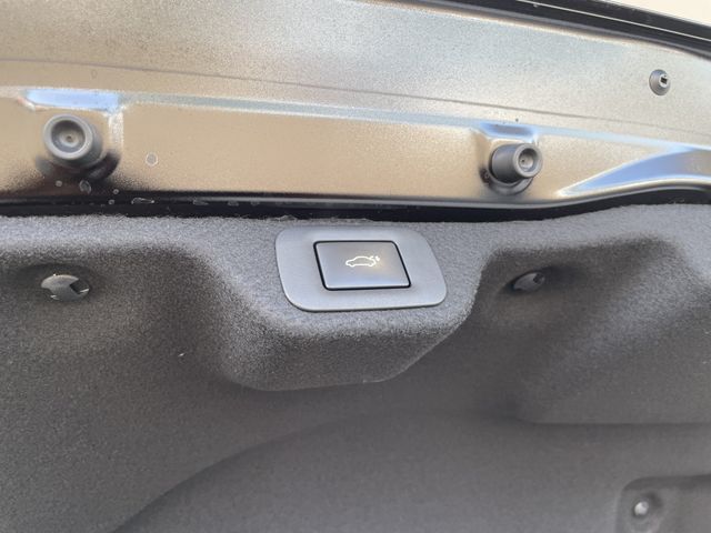 TOYOTA CROWN CROSSOVER 2023 Image 31