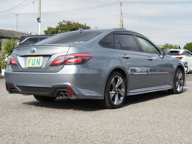 TOYOTA CROWN SEDAN HYBRID 4 2018 Image 31