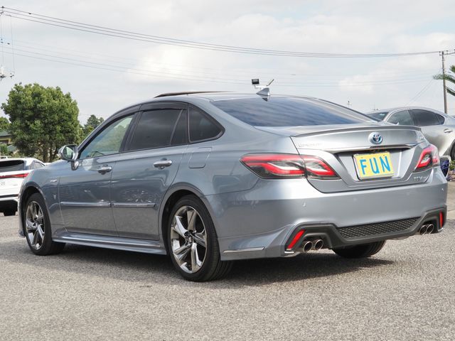 TOYOTA CROWN SEDAN HYBRID 4 2018 Image 31