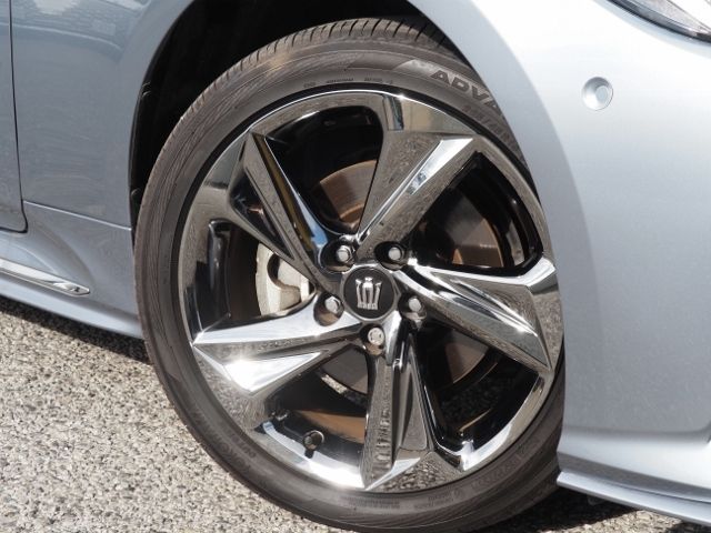 TOYOTA CROWN SEDAN HYBRID 4 2018 Image 31