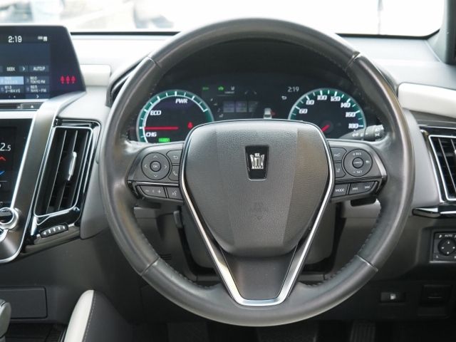 TOYOTA CROWN SEDAN HYBRID 4 2018 Image 31