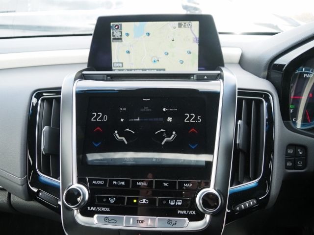 TOYOTA CROWN SEDAN HYBRID 4 2018 Image 31