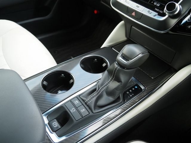 TOYOTA CROWN SEDAN HYBRID 4 2018 Image 31