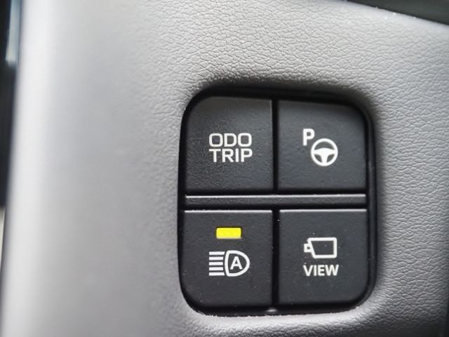 TOYOTA CROWN SEDAN HYBRID 4 2018 Image 31