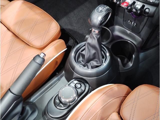 BMW MINI COOPER OPEN 2017 Image 31