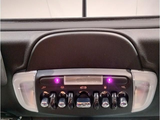 BMW MINI COOPER OPEN 2017 Image 31