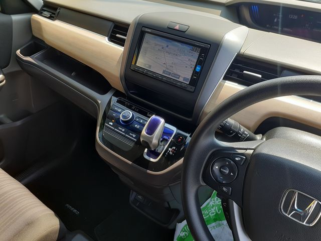 HONDA FREED HYBRID 2017 Image 31