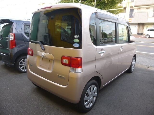 DAIHATSU TANTO 2012 Image 31