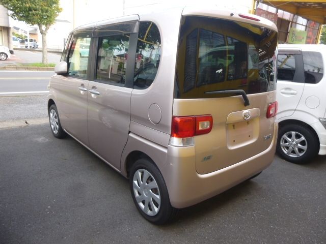DAIHATSU TANTO 2012 Image 31