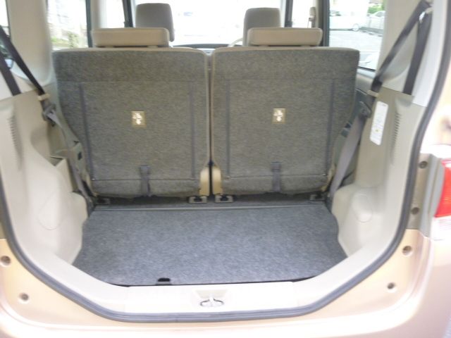 DAIHATSU TANTO 2012 Image 31