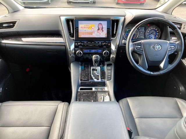 TOYOTA ALPHARD HYBRID 4WD 2018 Image 31