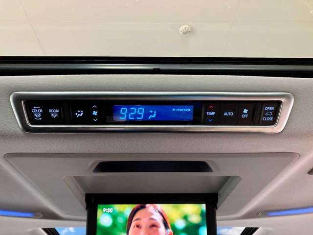 TOYOTA ALPHARD HYBRID 4WD 2018 Image 31