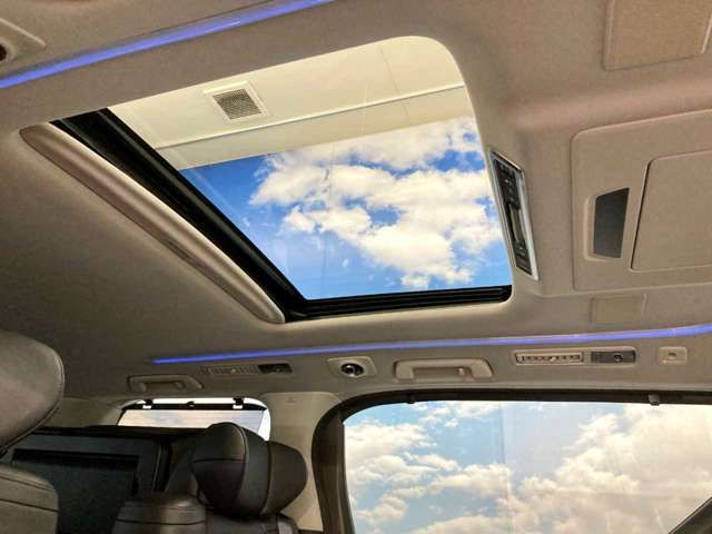 TOYOTA ALPHARD HYBRID 4WD 2018 Image 31