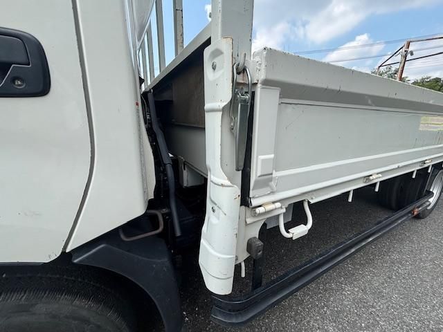 HINO DUTRO 2020 Image 31