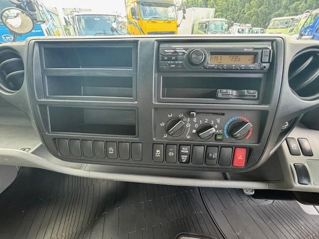 HINO DUTRO 2020 Image 31