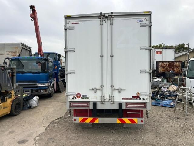 MITSUBISHI FUSOU FIGHTER 2017 Image 31